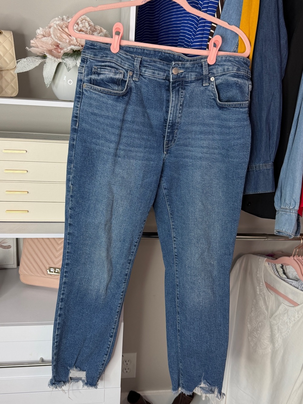 Time and Tru Medium Blue High-Rise Cropped Jeans